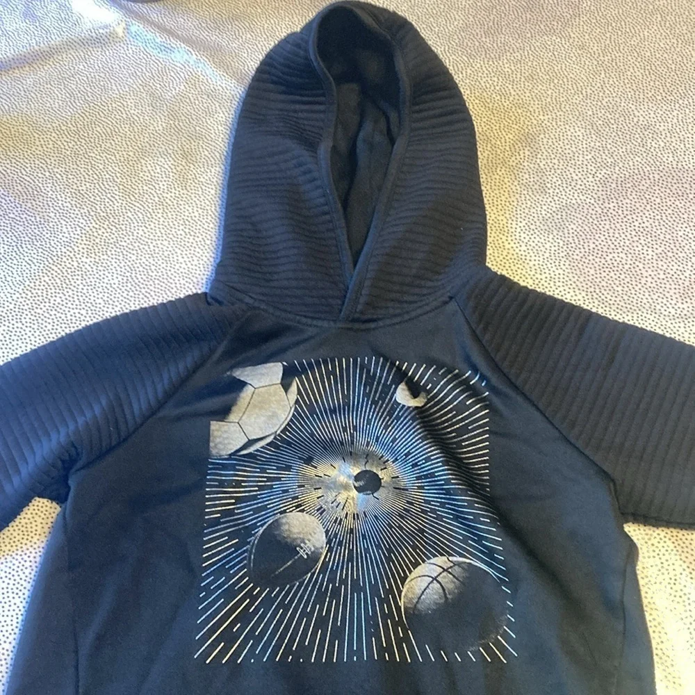 Old navy active  boys hoodie size M (8)